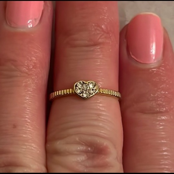 Jewelry - Heart knuckle ring